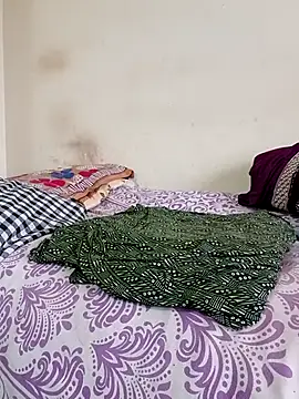 Chocolate_stud10 Adlı Modelin Canlı XXX Sohbeti
