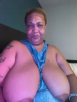 Živý XXX chat KITTYKATTPUR
