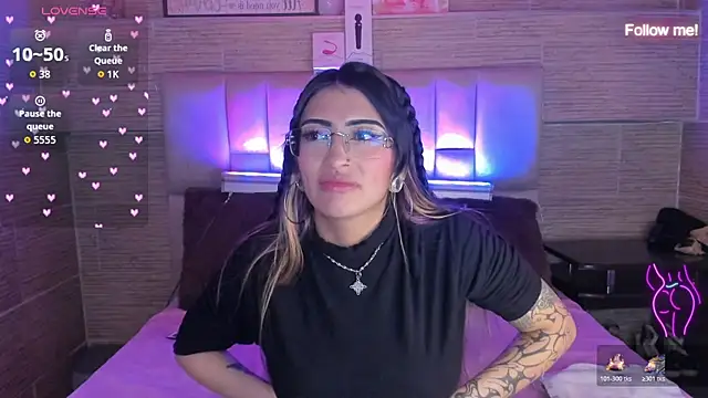 mia_devine_'s Live XXX Chat