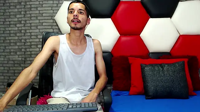 Онлайн чат XXX Thristan05