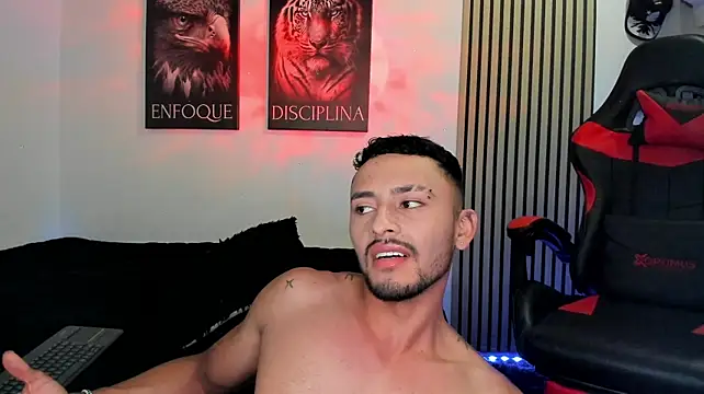 Dackson77 – Naživo XXX chat