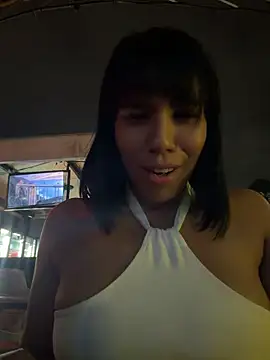 AlaiaStearling_ - I fuck myself in the public bathroom