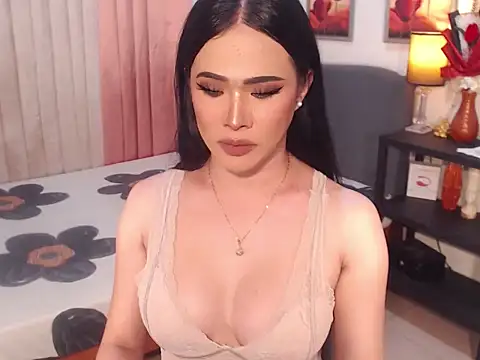 MistressAthaliaa Adlı Modelin Canlı XXX Sohbeti