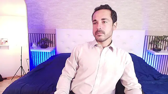 Adams_Sanz Adlı Modelin Canlı XXX Sohbeti