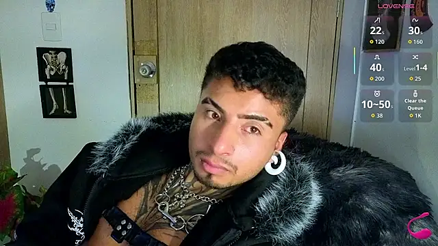Онлайн чат XXX JuanCamiilo_66