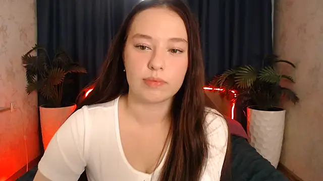 PureLedy Adlı Modelin Canlı XXX Sohbeti