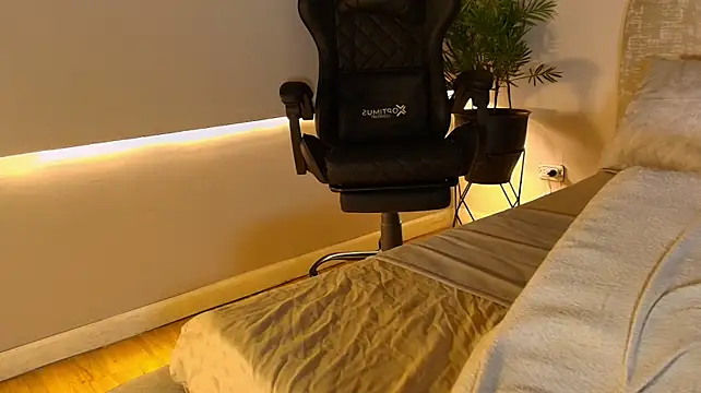 XXX chat uživo modela Jacob_Benelli