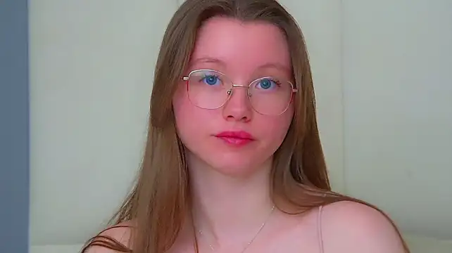 Онлайн чат XXX KeiraAsti
