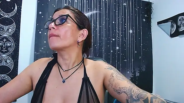 Hikaryfire - doggy style dildo my ass🍆🍑🔥