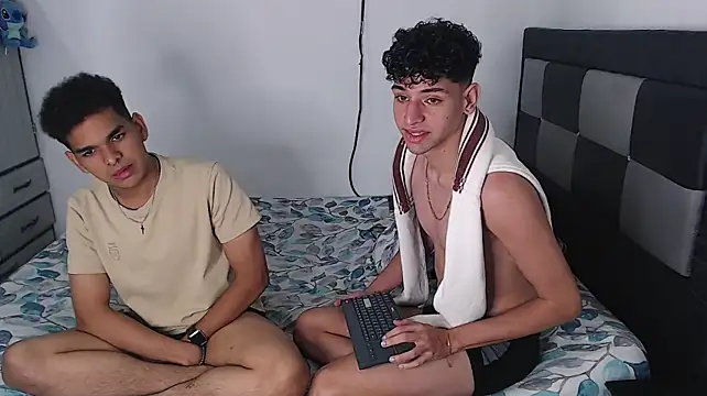 Chat +18 de apoloandhansel ao vivo
