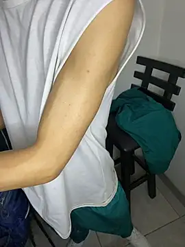 Chat +18 de MonoHotXXX ao vivo