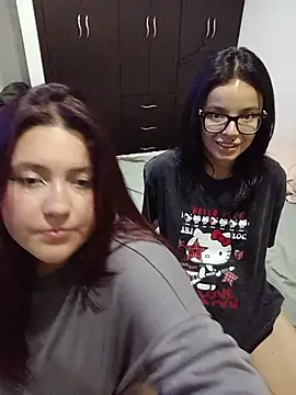 Živý XXX chat Lua_and_Mia
