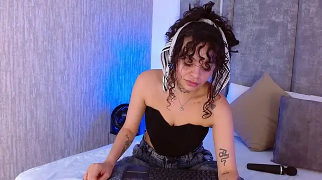 KatherineGomez - rub my breasts in front of me
