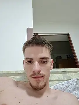 XXX chat uživo modela darkboy665