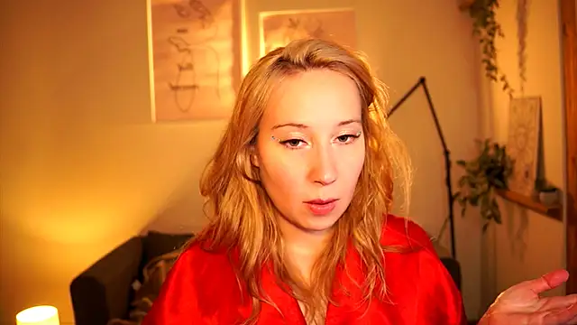 Enchantyy élő XXX-chatje