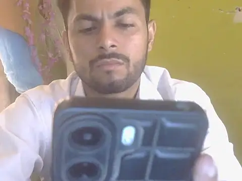 Stubborndesiboy webcam show