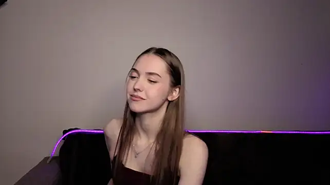 HopeWiltsey Adlı Modelin Canlı XXX Sohbeti