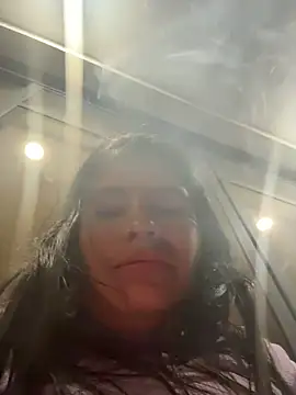 XXX chat uživo modela Vaiolet_LS