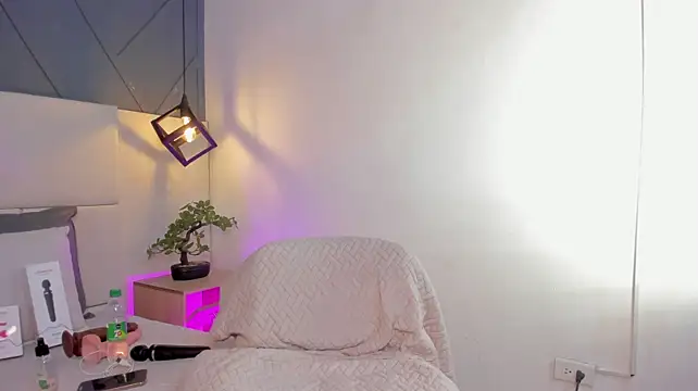צ'אט XXX בשידור חי של LadyLuminary