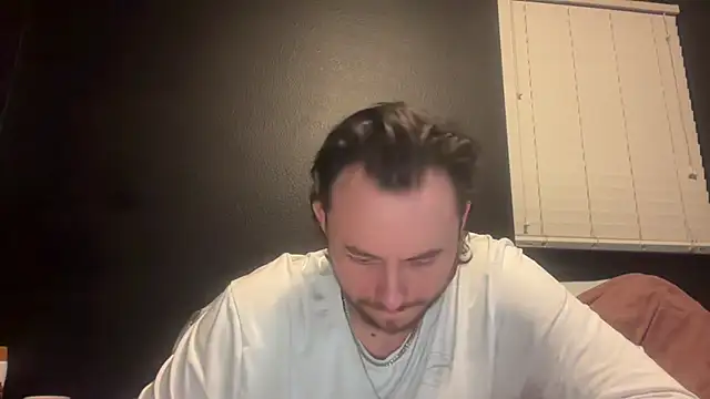 hungandcloudy – Naživo XXX chat