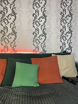 Lady__V Adlı Modelin Canlı XXX Sohbeti