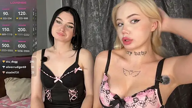 Živý XXX chat hellopussylover2
