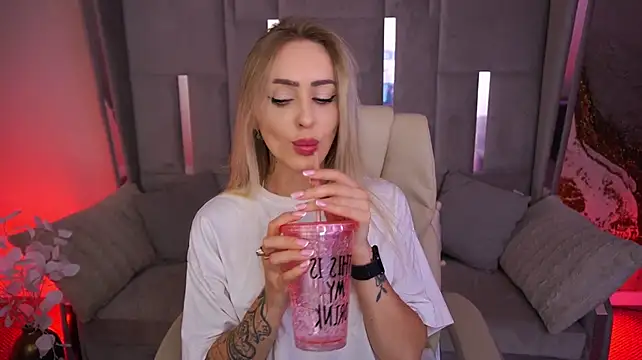 Chat +18 de GraceCandy ao vivo