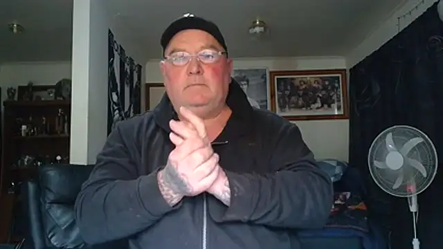 KINKYBLUEYES69 XXX чат на живо