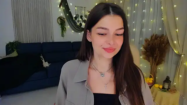 ContinentOfTranquility's Live XXX Chat