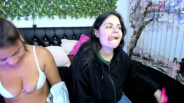 Chat XXX en directo de Aylin_Esquivel