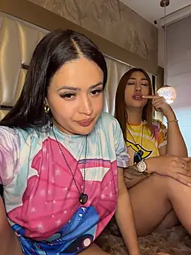 Sara_fun - TWO GIRLS BIG CUM MMMMM