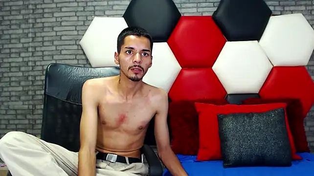 Thristan05 – Live XXX-chat
