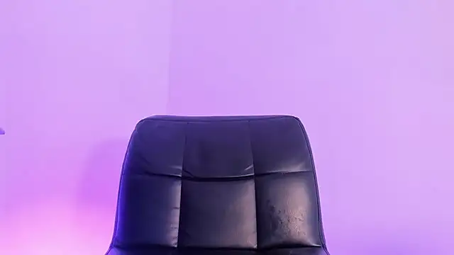 naughtylizeth_ Adlı Modelin Canlı XXX Sohbeti