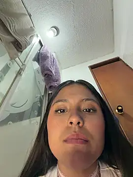 Littlee_Lucy - fingers in the vagina