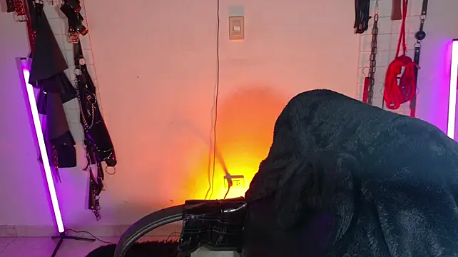 irregular_fetish_'s Live XXX Chat