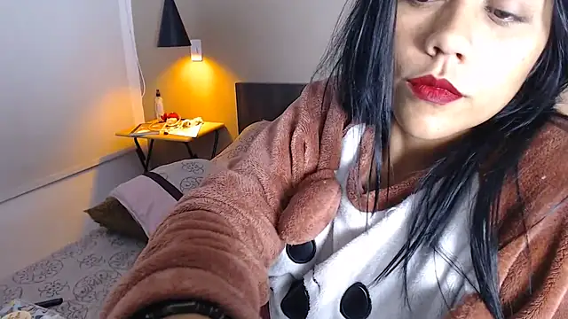 Czat XXX na żywo – juli_love11