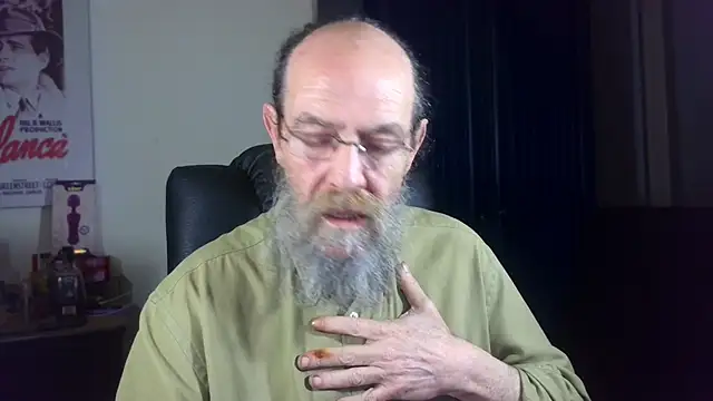 Uncle_Hottie Adlı Modelin Canlı XXX Sohbeti