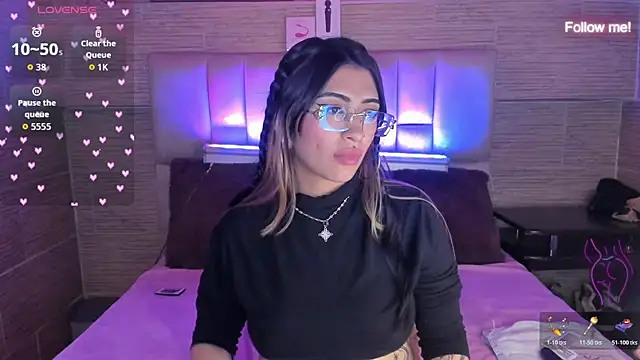 mia_devine_ live XXX chat