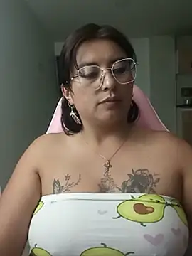 XXX chat uživo modela Amylaaa_