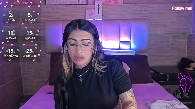 mia_devine_ Live XXX-chat