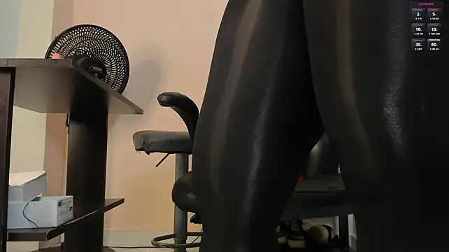 Sara_Gomez - Bye heels and wiggle toes
