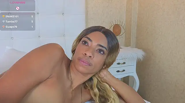 Chatroom XXX en direct de Sammantha_hotx