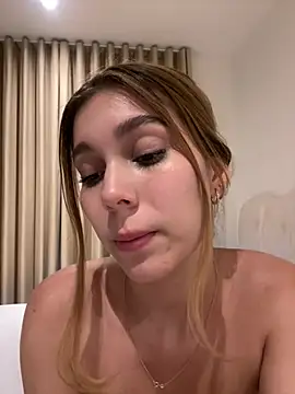 Chat XXX en directo de Nikii__