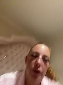 Laceyyxox's Live XXX Chat