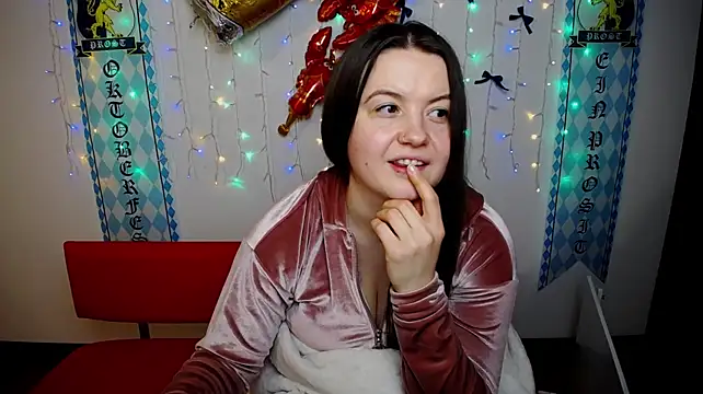 MavkaCute - vibrate my pussy💦💦💦😍😍😍👅👅👅