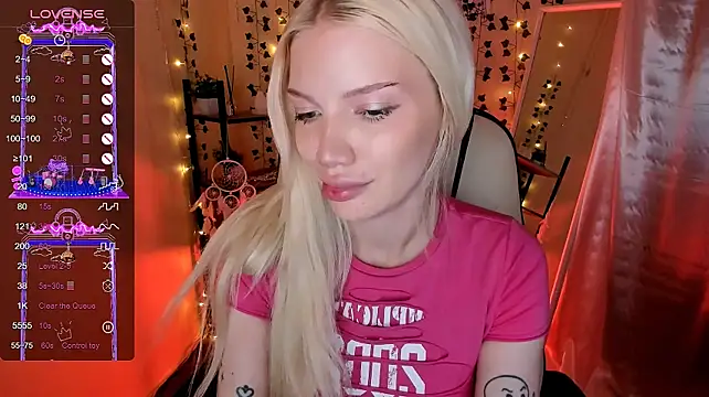 AnyaTaylor_ Chat XXX in diretta