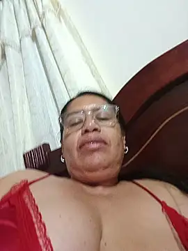 Emilif_ - Sensual buttock massage with oil