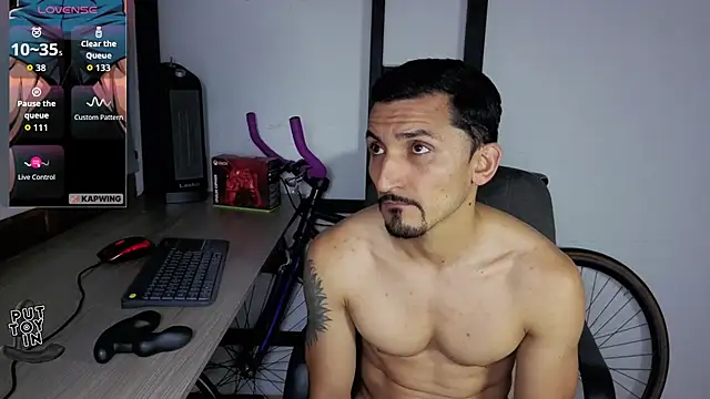 دردشة Marck_Muscle الجنسية المباشرة