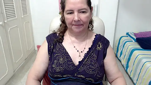 leonela_69's Live XXX Chat