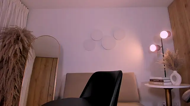 AgathaKondo_ Adlı Modelin Canlı XXX Sohbeti